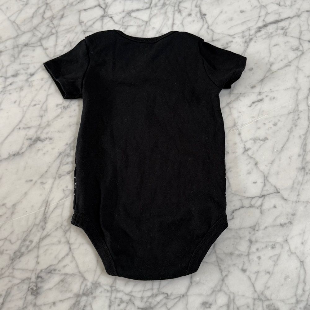 Disney Baby Jack Skellington onesie Sz 24Mo - Picture 3 of 3